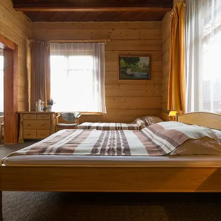 Lipowy Dwor Gasthuis Zakopane