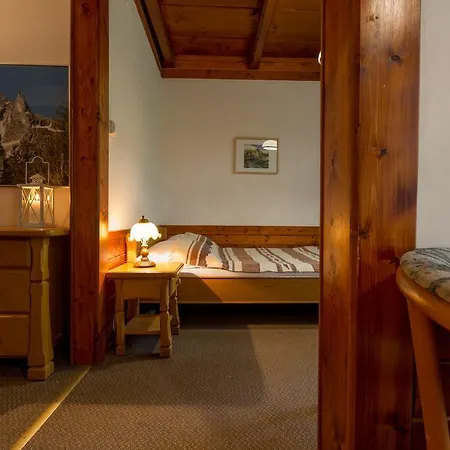 Lipowy Dwor Gasthuis Zakopane