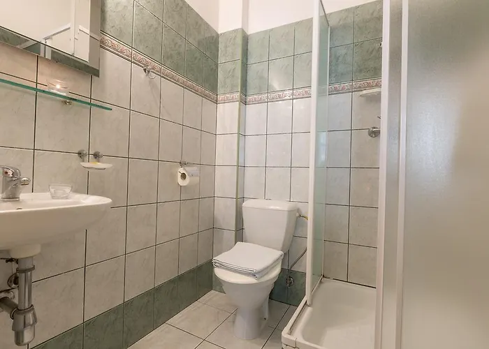 Lipowy Dwor * זקופאנה